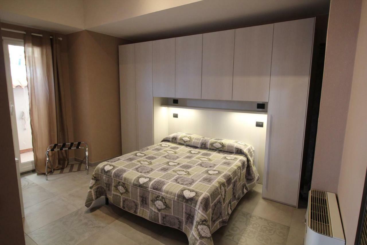 Aparthotel Del Prado Riva Ligure Exterior foto