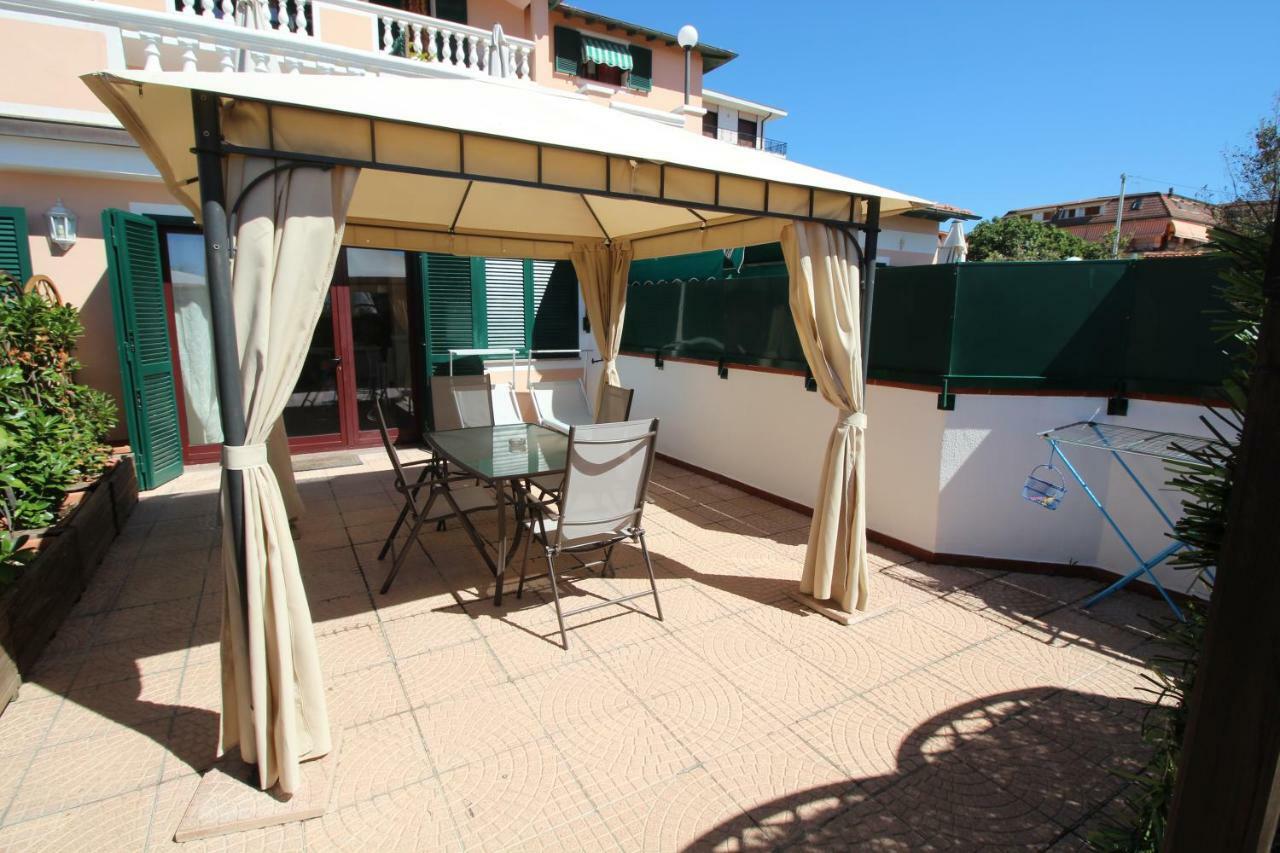 Aparthotel Del Prado Riva Ligure Exterior foto