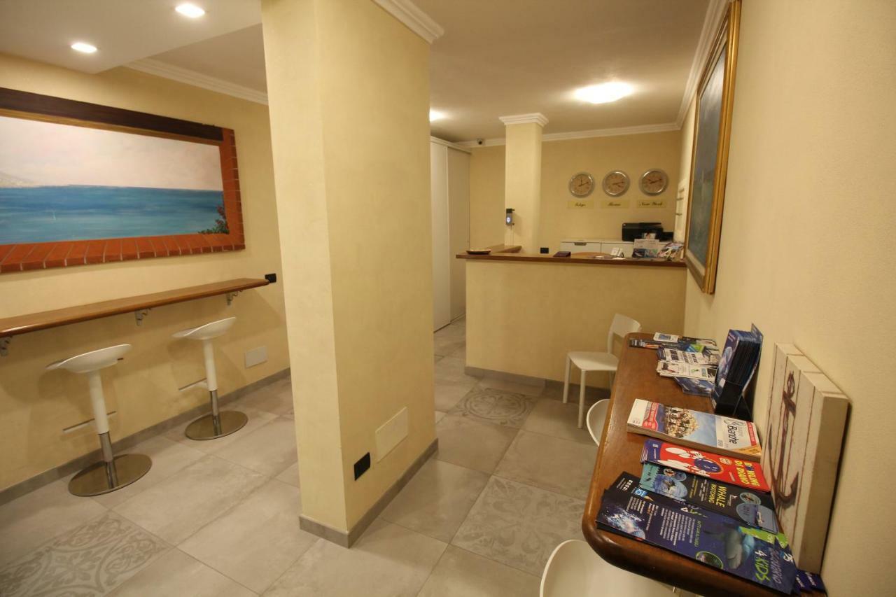 Aparthotel Del Prado Riva Ligure Exterior foto